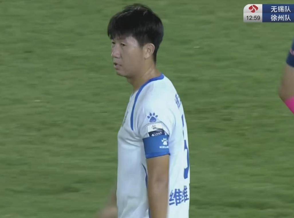 江苏男篮主场失利，球队士气受挫