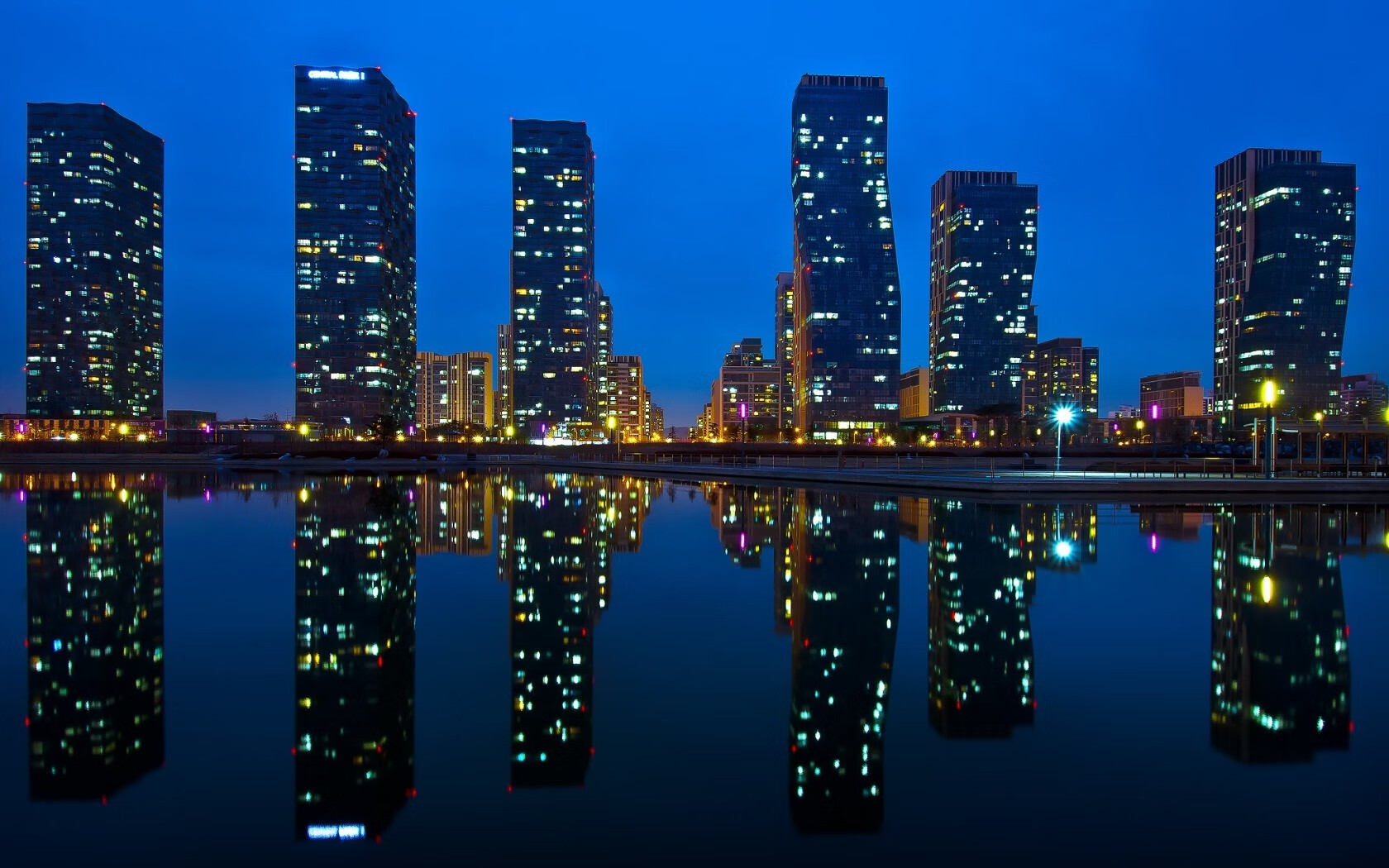 改写世界篮球版图！尼克斯在世界排名焦点战中全面压制新疆队