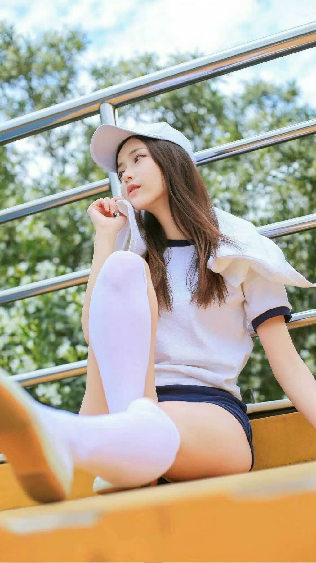 蓝白风暴中的孤胆英雄，佩德里临场亮剑，智利在2026世界杯F组生死战中压制乌拉圭锁定胜局